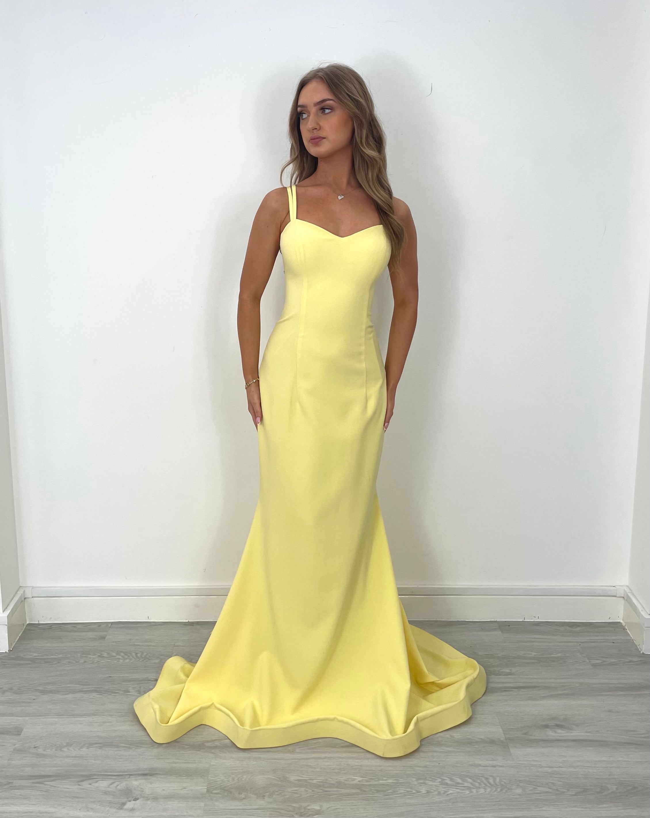 club london yellow dress Diva | Slashed-Neck Maxi With Ruched Detailing 155cm This style sits on the floor with high heel SKU Club London Yellow Lace Dress