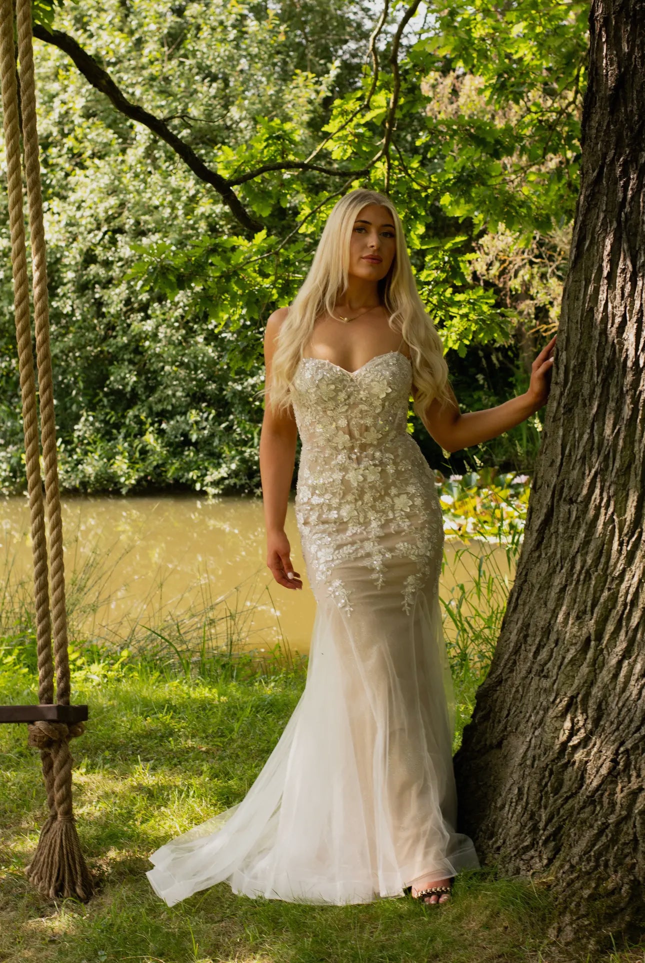 Serena | Nell Devlin
