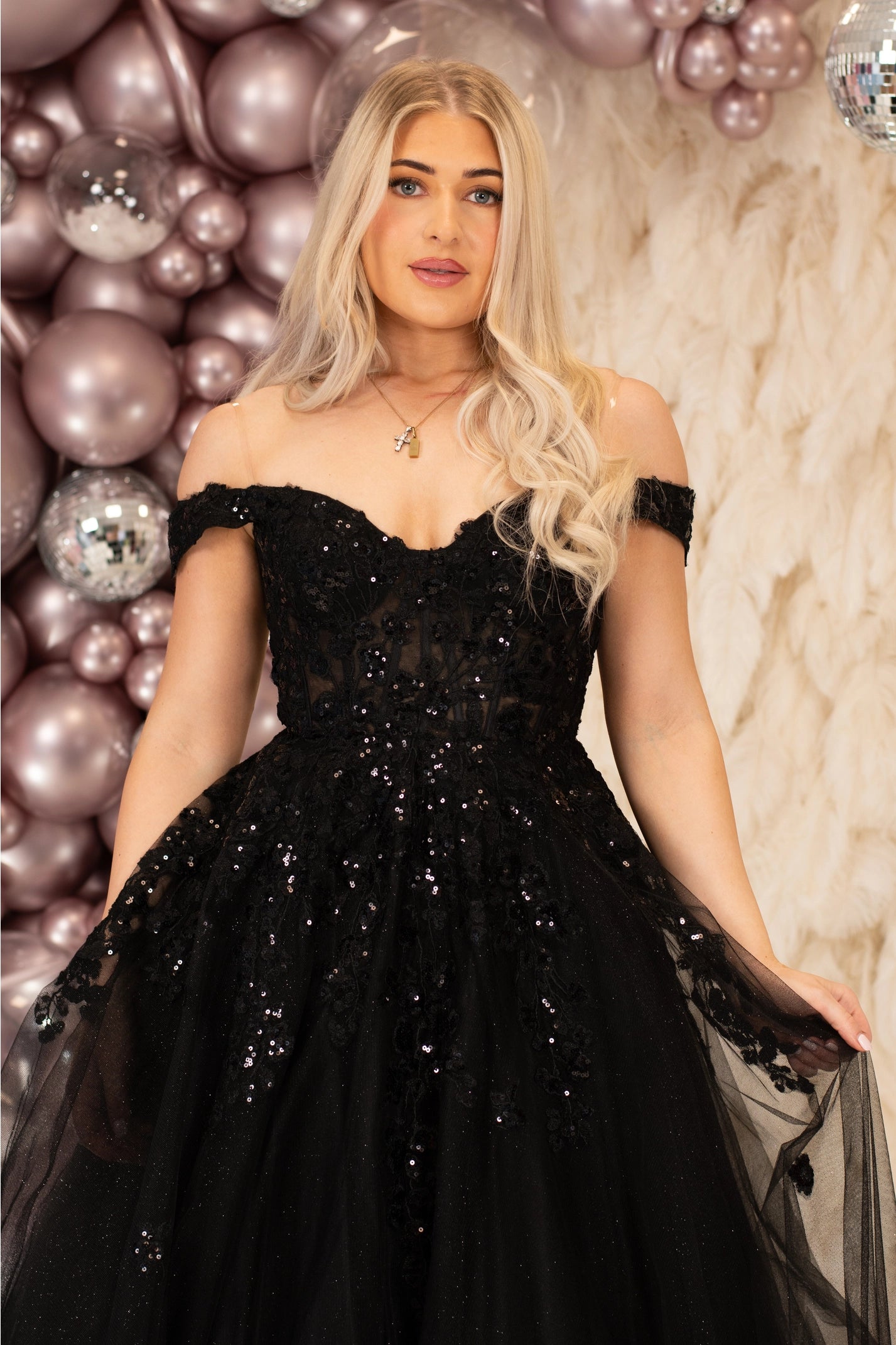 Prom black gown hot sale