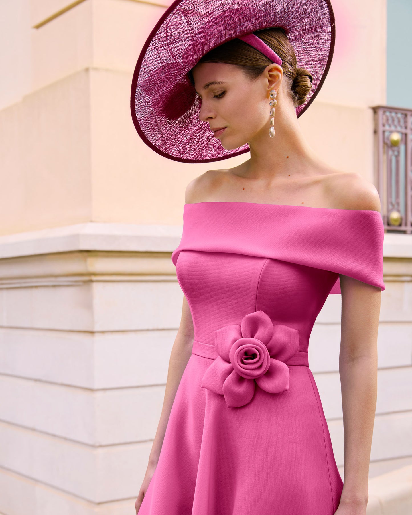 1G271 | Couture Club