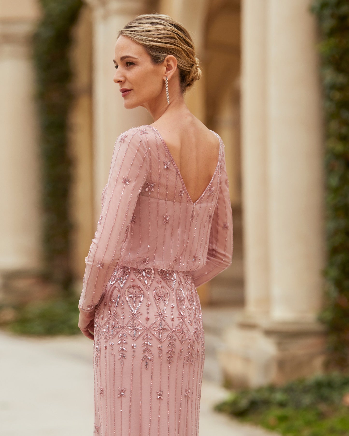 8G1C7 | Couture Club