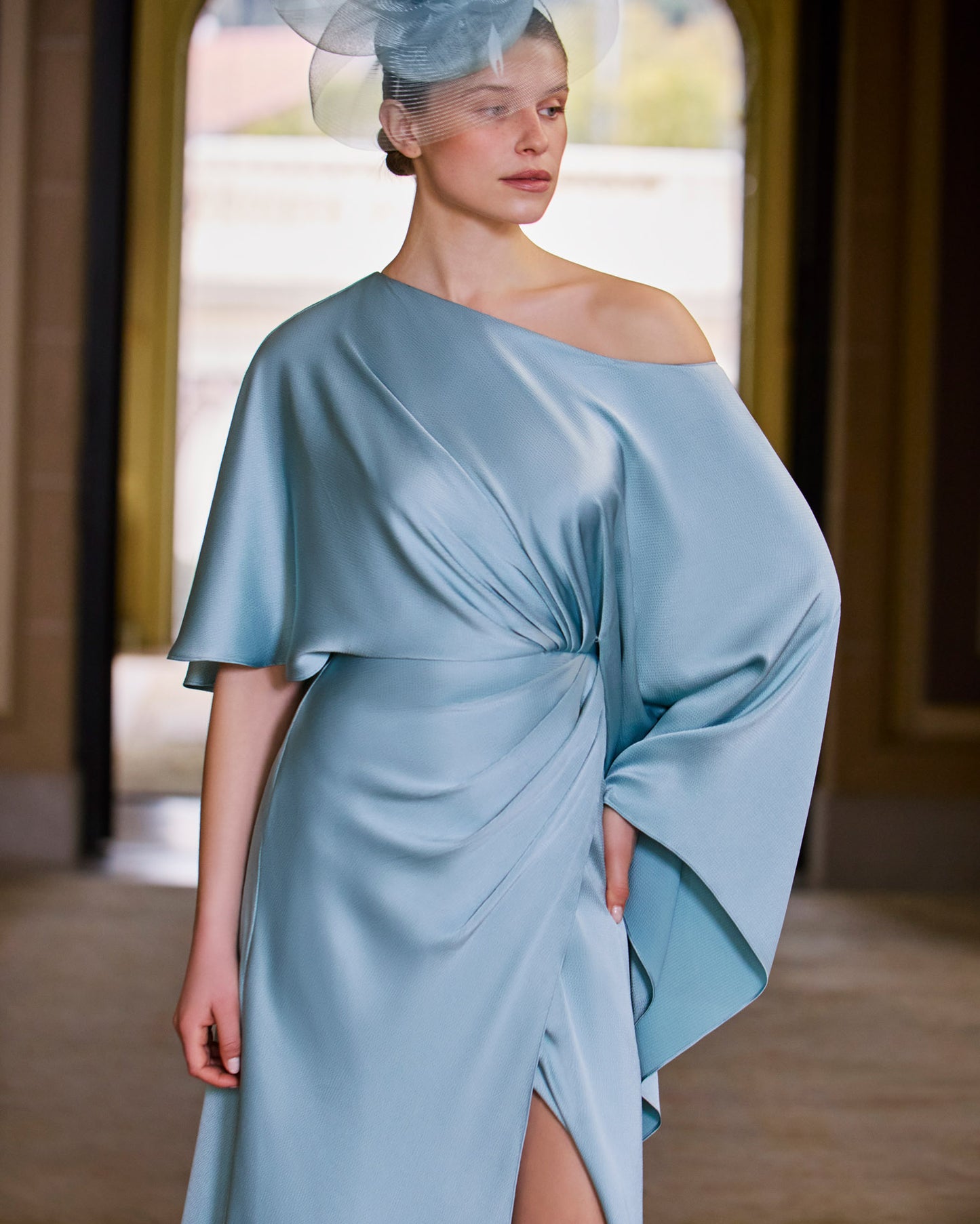 1G1N9 | Couture Club