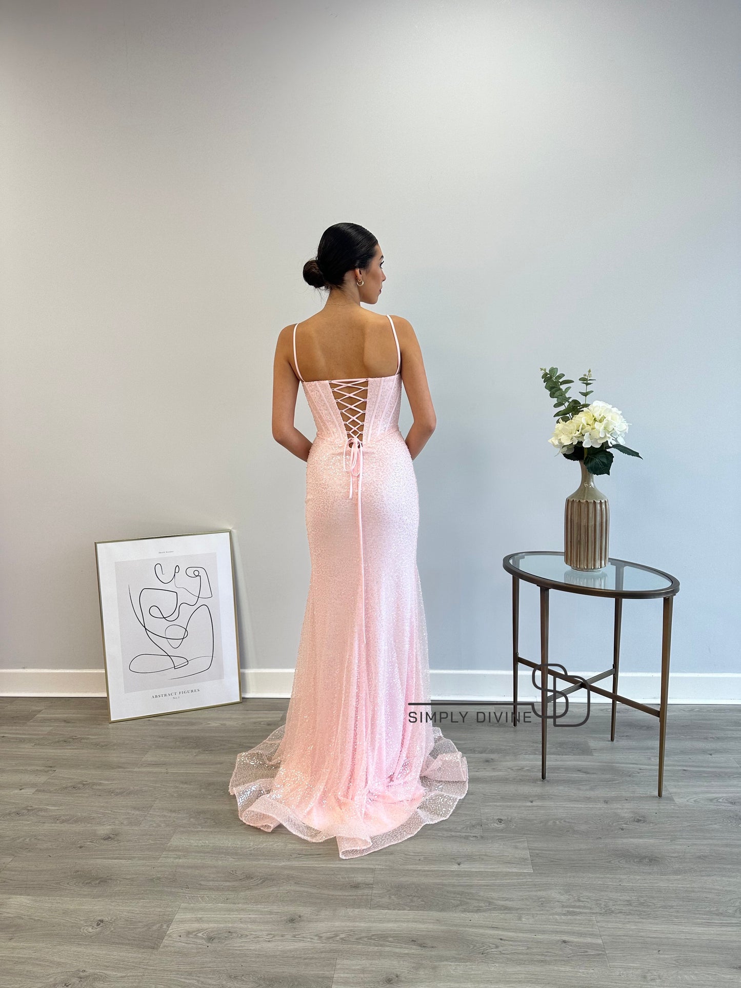 SD855 | Simply Divine