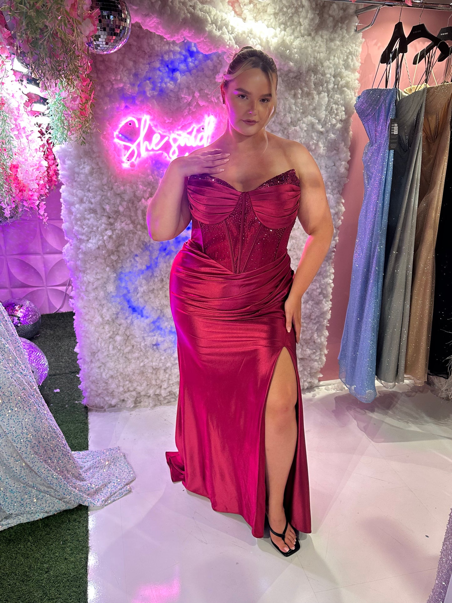 2611 | Sydney’s Closet