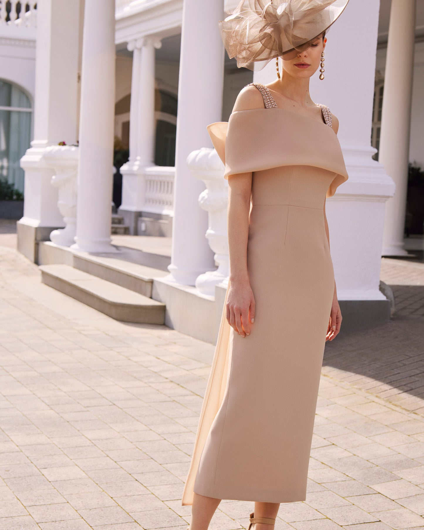 1G198 | Couture Club