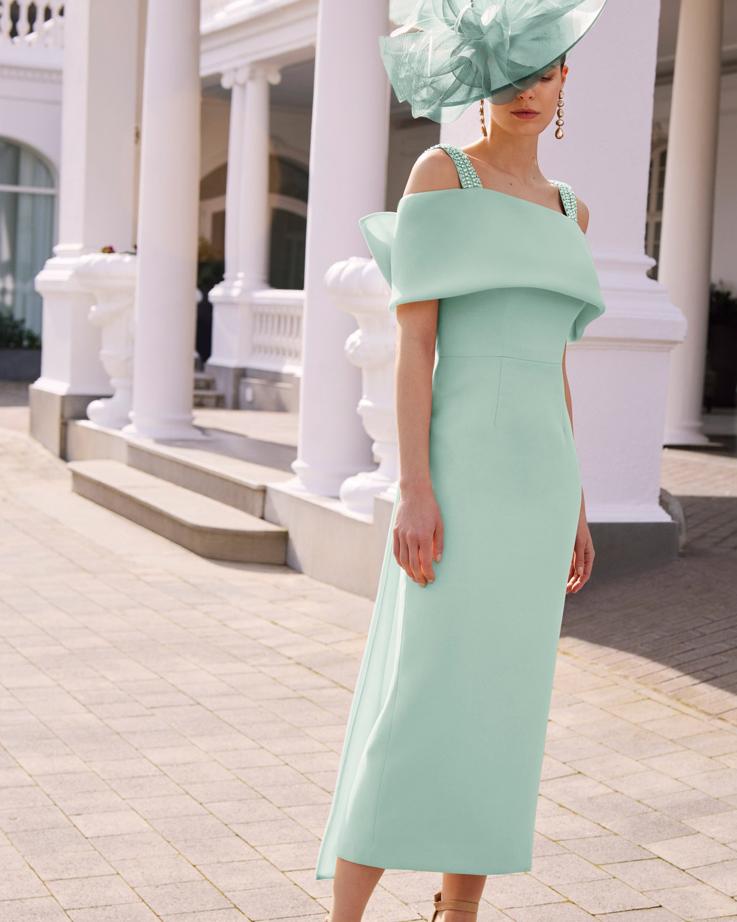 1G198 | Couture Club
