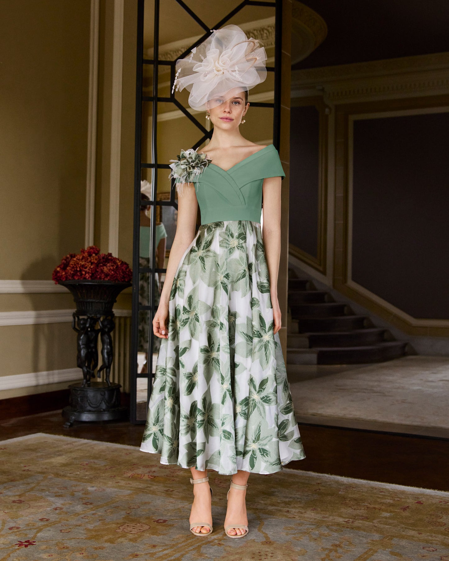 1G2D7 | Couture Club