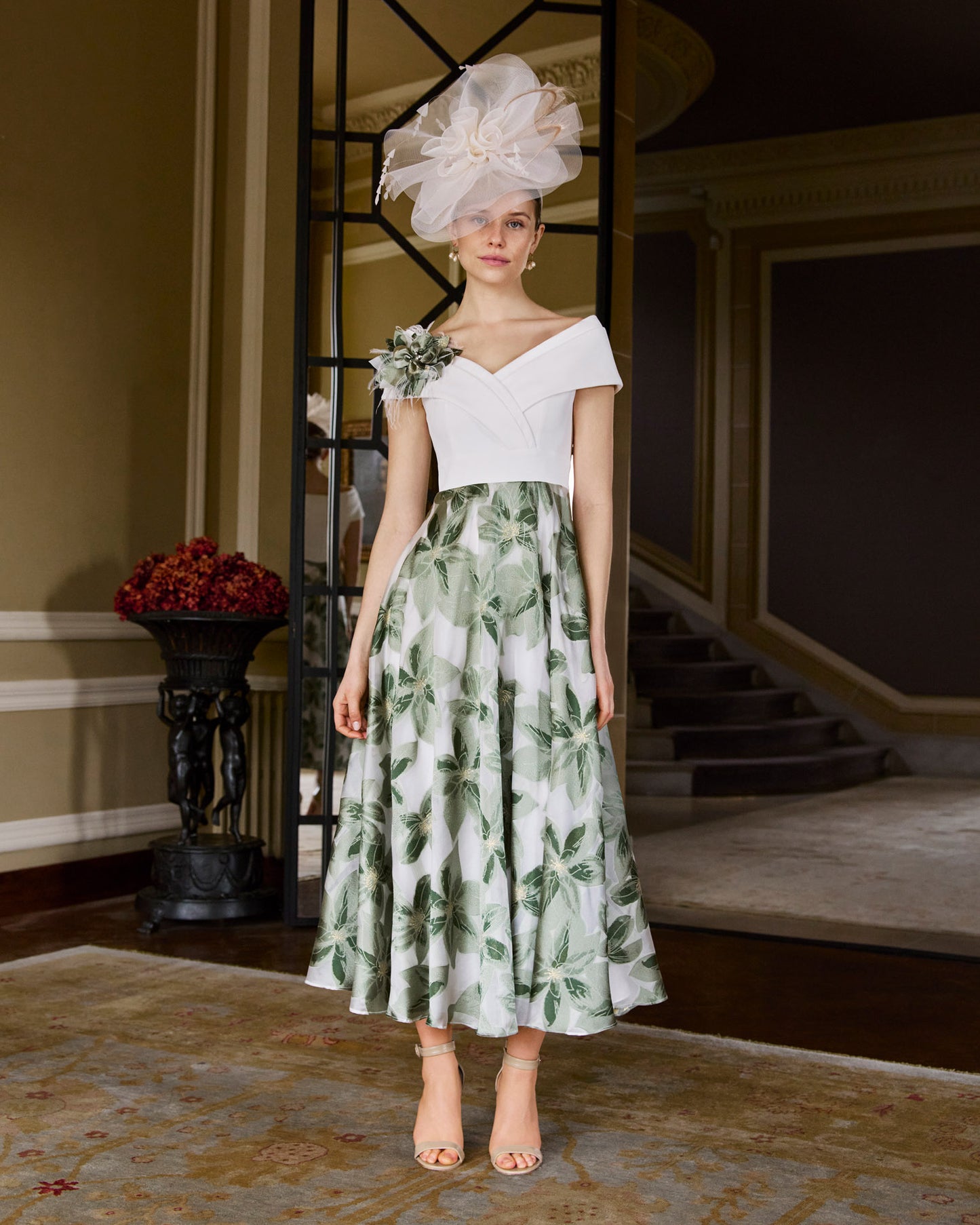 1G2D7 | Couture Club