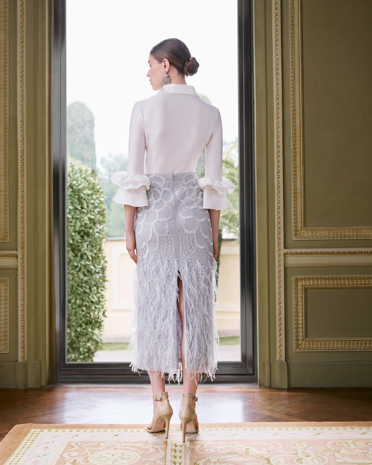 1G2F4 | Couture Club