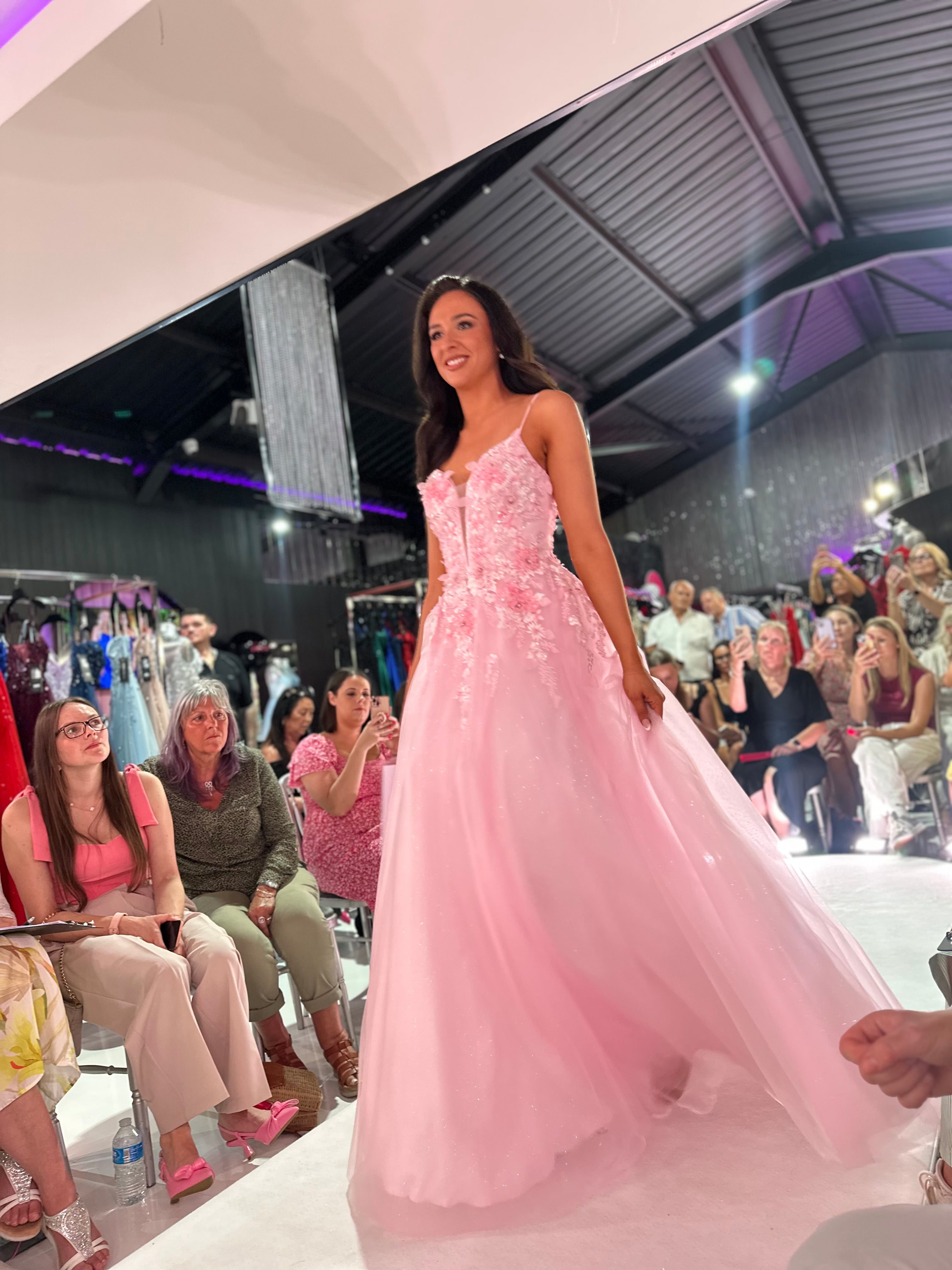 TNW655 | To the Nines | Designer Prom and Evening Dresses – The