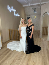 Load image into Gallery viewer, Black Tie Mother of the Bride and Groom Outfit
