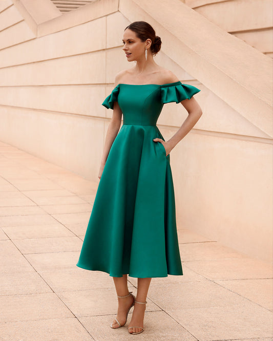 Plain Green Off-the-shoulder dress