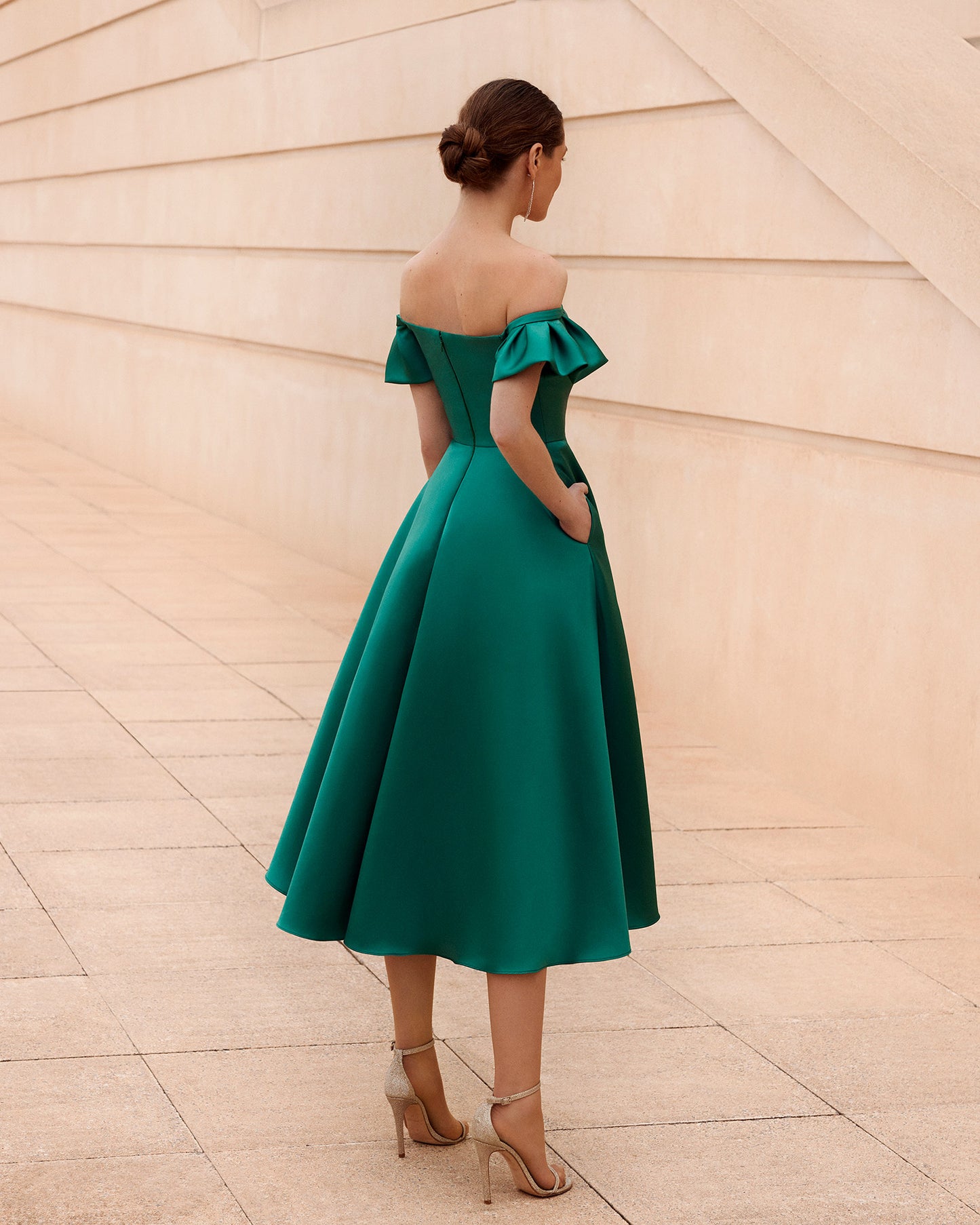 Plain Green Off-the-shoulder dress