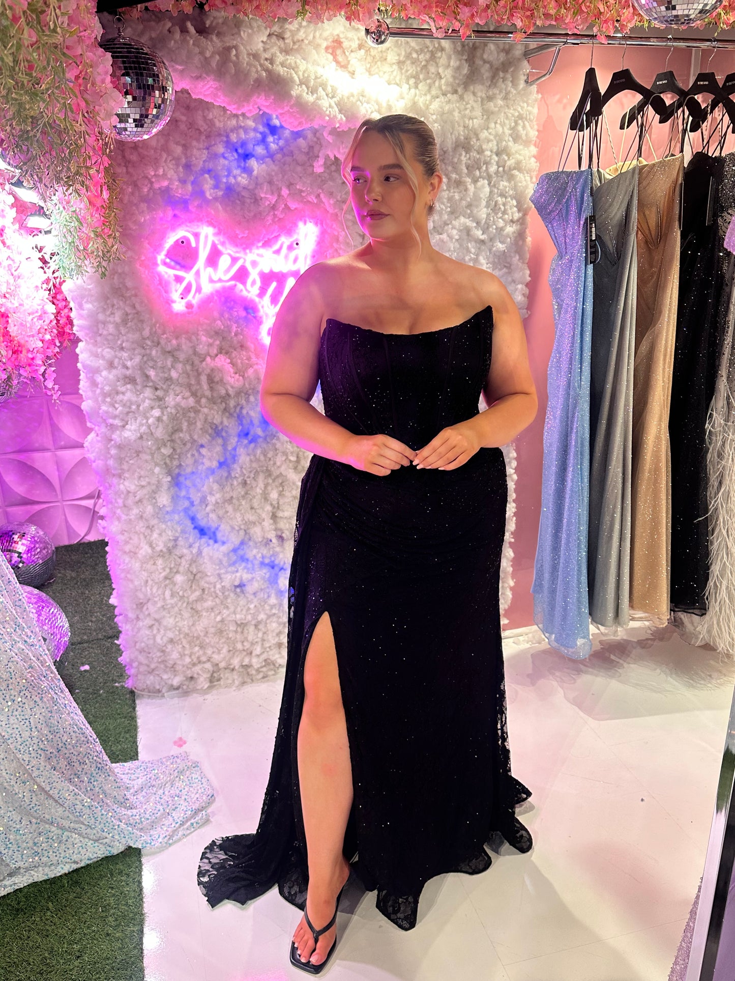 2608 | Sydney’s Closet