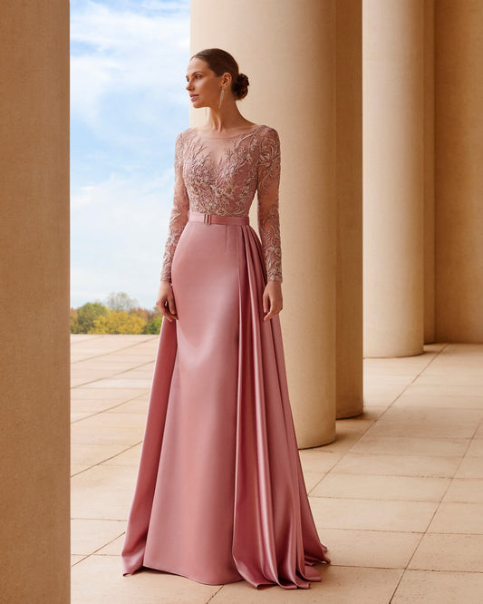 7G249 | Couture Club