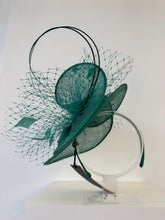 Load image into Gallery viewer, Emerald Fascinator
