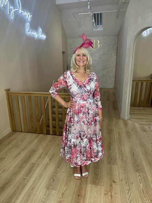 OLVI'S LACE The Pretty Perfect Boutique OLVI'S LACE The Pretty Perfect Boutique