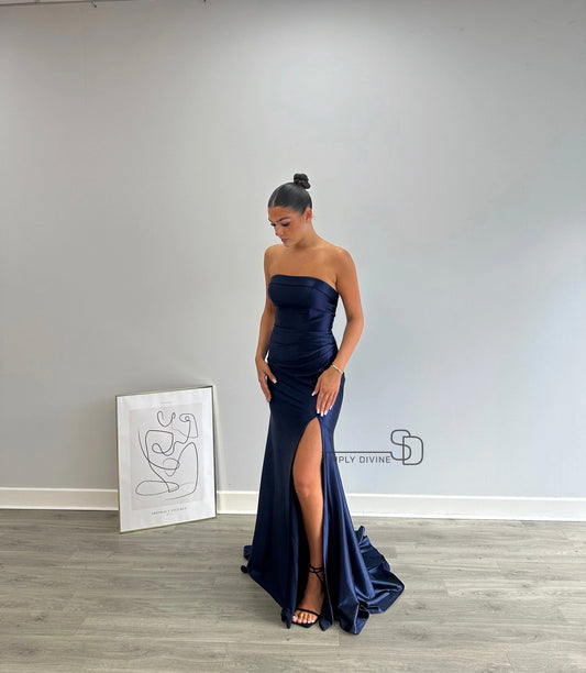 SD941 | Simply Divine