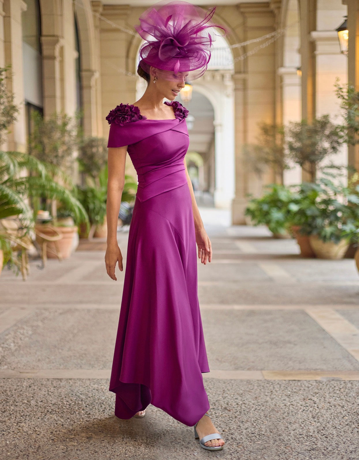2G226 | Rosa Clara Couture Club