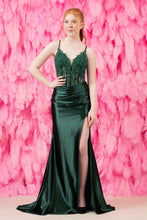 Load image into Gallery viewer, Dana | Nell Devlin
