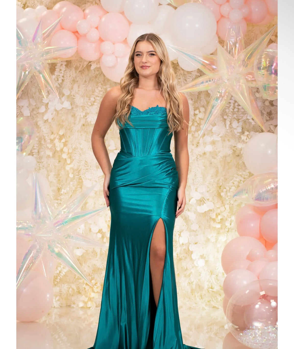 Lara | Ruby Prom 2027 Collection