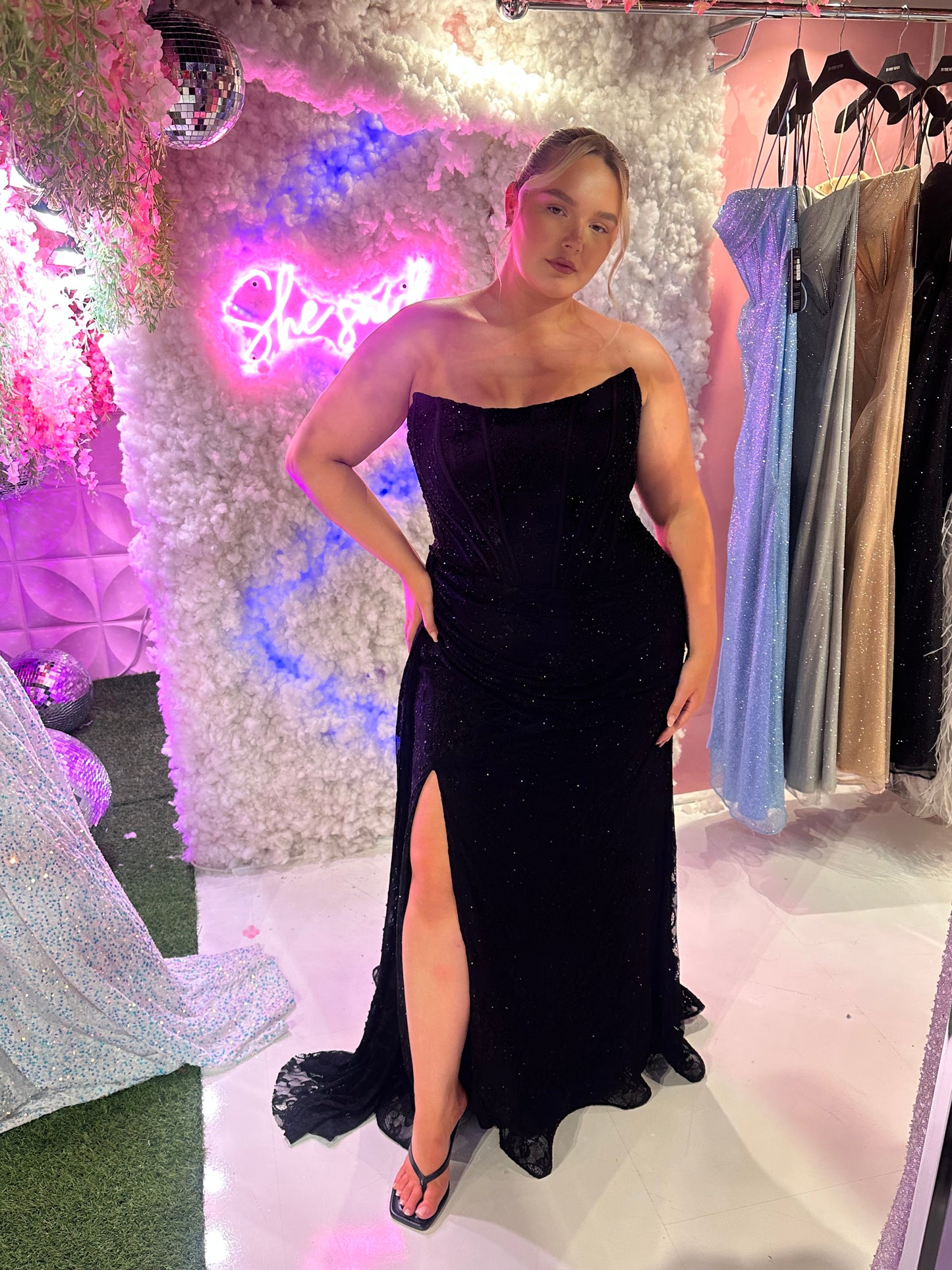 2608 | Sydney’s Closet
