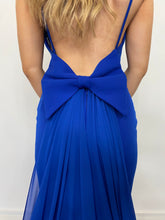 Load image into Gallery viewer, Sweetheart Neckline Royal Blue Mermaid Style Dress
