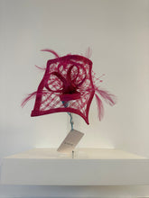 Load image into Gallery viewer, Susanne | The Pretty Perfect Boutique

