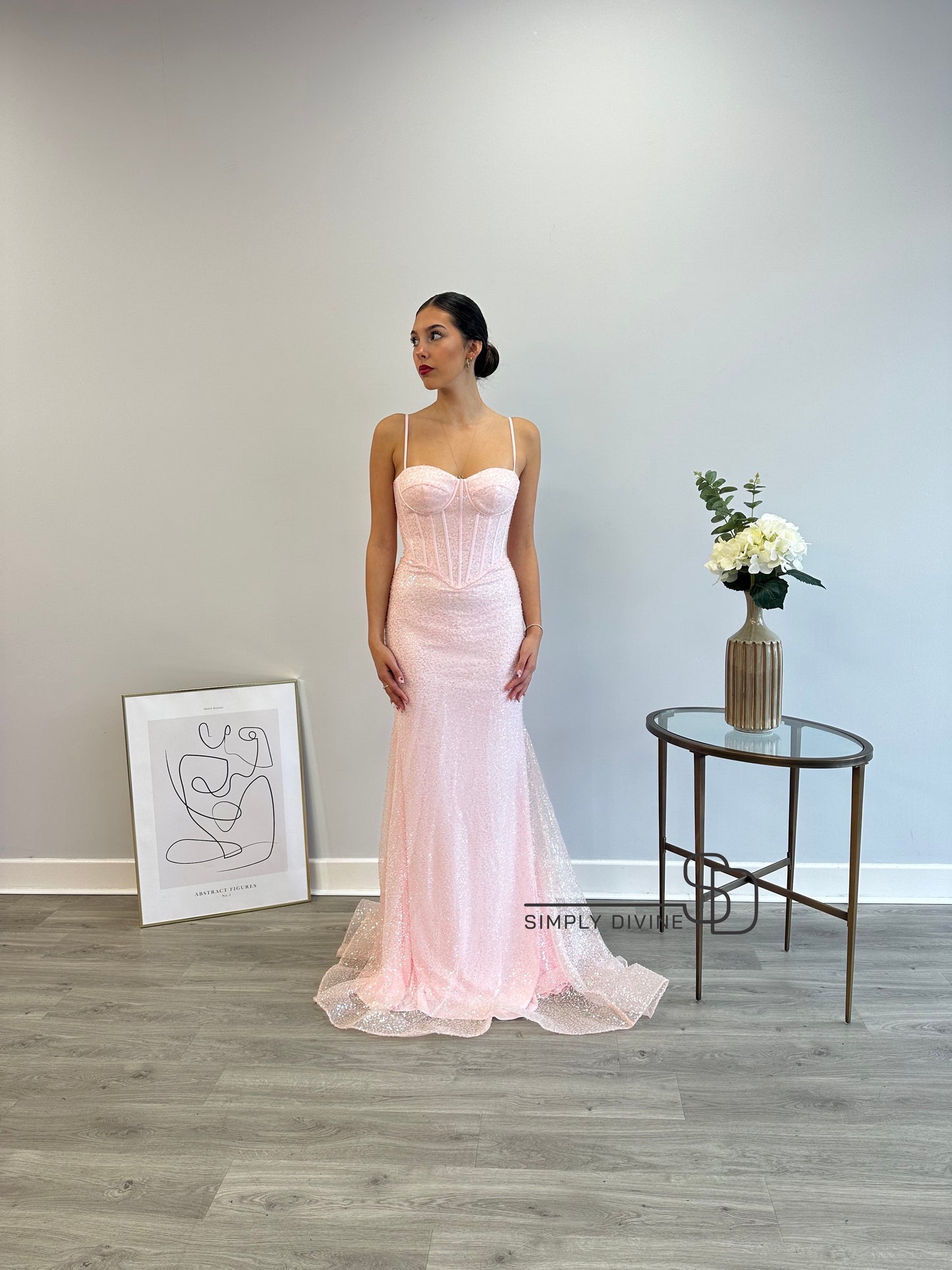 SD855 | Simply Divine