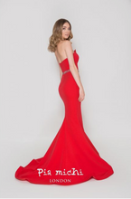 Load image into Gallery viewer, Red Evening &amp; Prom Dress

