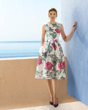 Load image into Gallery viewer, Floral wedding guest outfit
