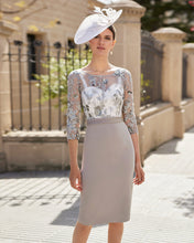 Load image into Gallery viewer, Detailed Mother of the Bride and groom long sleeve dress
