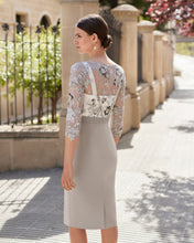 Load image into Gallery viewer, Detailed Mother of the Bride and groom long sleeve dress

