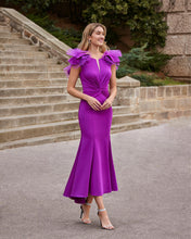 Load image into Gallery viewer, Modern mother of the Bride outfit in purple
