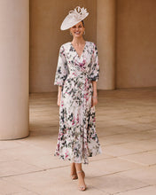 Load image into Gallery viewer, Floral Mother of the bride and groom outfit
