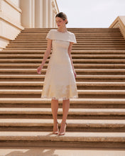 Load image into Gallery viewer, 7G399 | Couture Club
