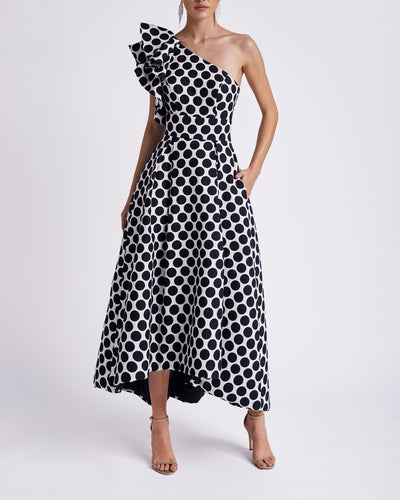 Black and white one shoulder outfit