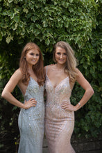 Load image into Gallery viewer, low back prom dress
