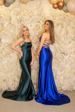 Load image into Gallery viewer, Lace up back prom dress
