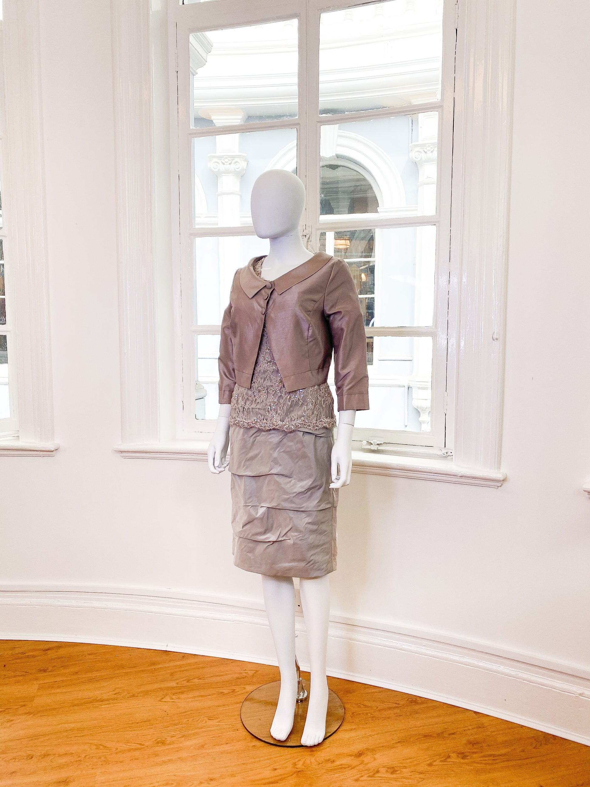 wedding outfit for mother