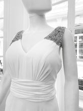 Load image into Gallery viewer, White evening dress
