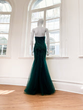 Load image into Gallery viewer, Emerald Prom Dress
