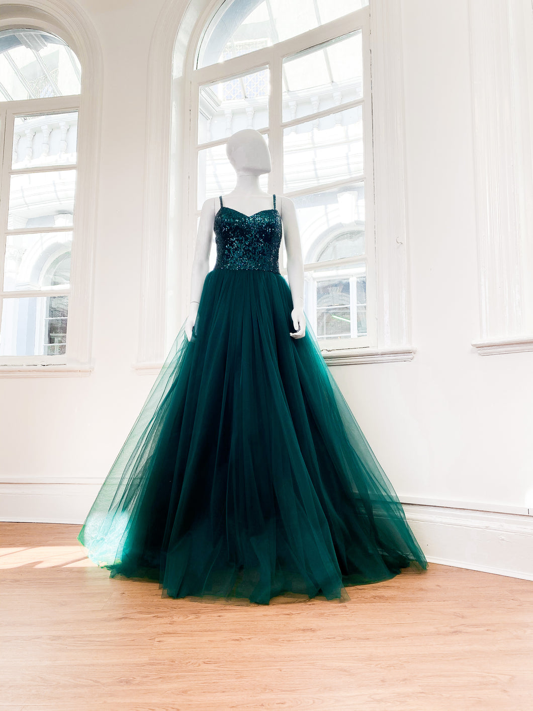 Emerald green prom dress