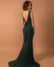 Load image into Gallery viewer, Forest Green Bridesmaid dress
